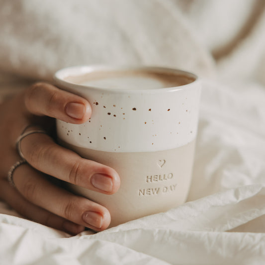 Becher Hello New Day (VE = 4 Stück)