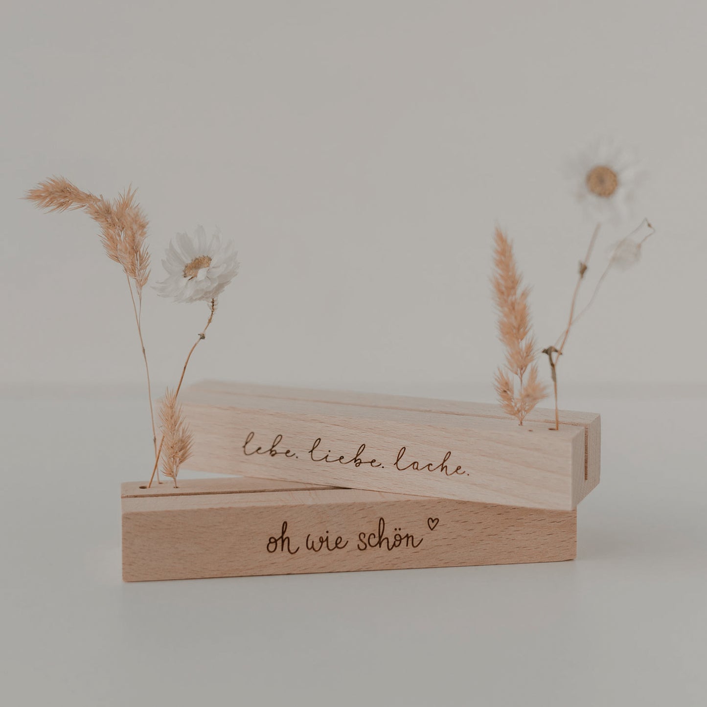 Carte et support de fleurs séchées en lot de 2 - "Lebe liebe lache" 12cm (UE= 6 Ensembles)