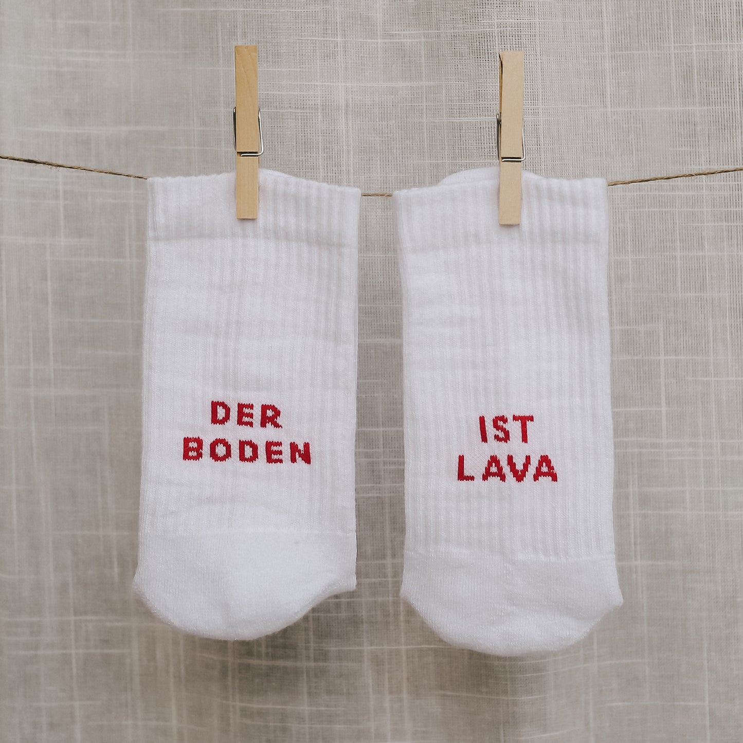 Socken Der Boden ist Lava (VE = 5 Stk)