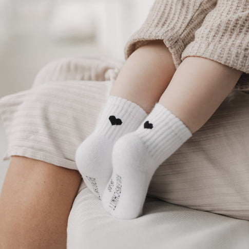 Babysocken Herz schwarz (VE = 5 Stk.)