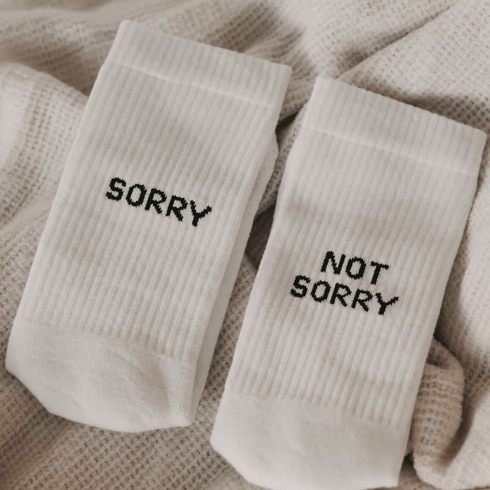 Socks white Sorry not Sorry (VE = 5 pieces)