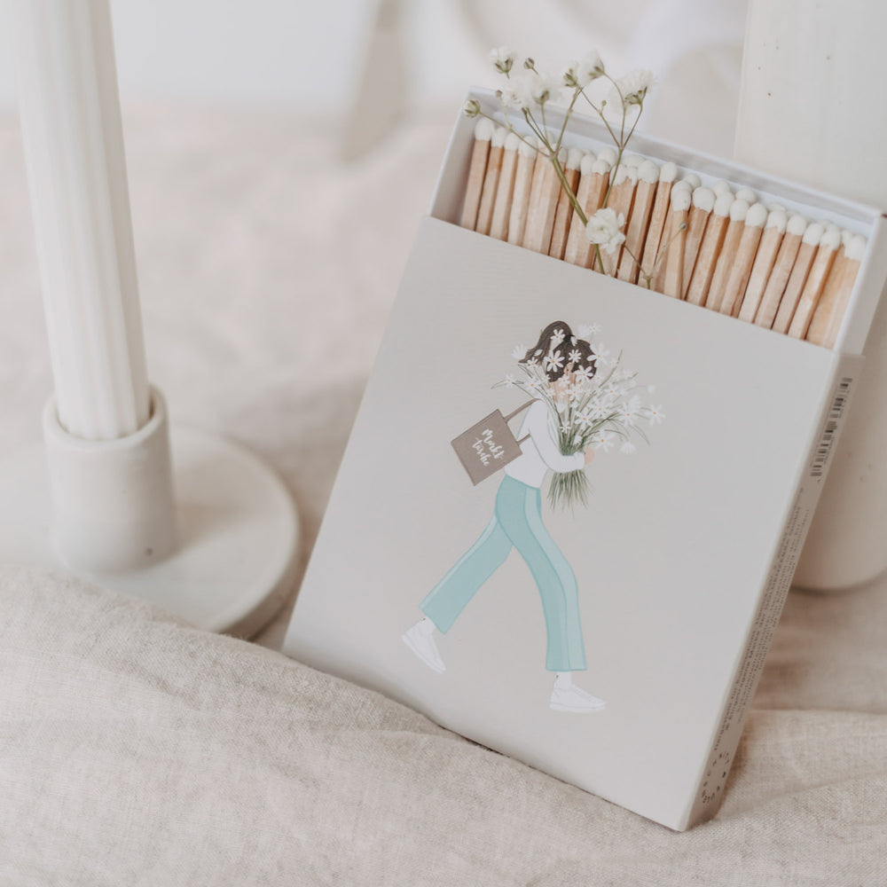 Matches Flower Girl (PU = 8 pcs.)