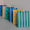 Papiertüten Streifen & Punkte Blau S im 6er Set (VE = 5 Sets)