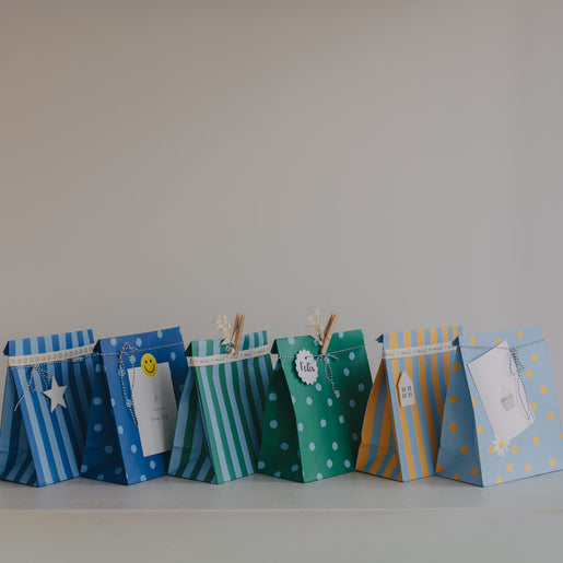 Papiertüten Streifen & Punkte Blau M im 6er Set (VE = 5 Sets)