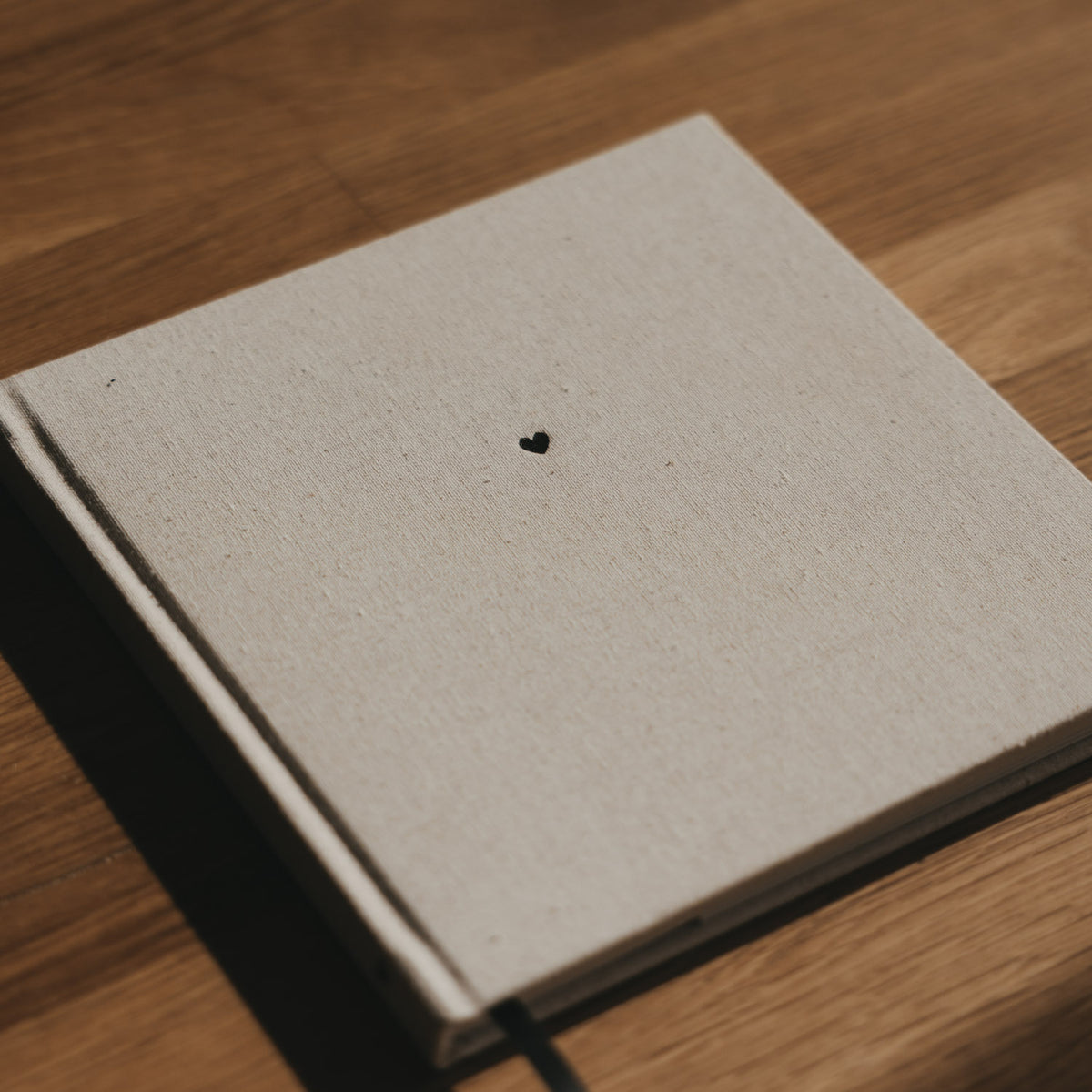 Leinenbuch blanko (VE = 4 Stk.)