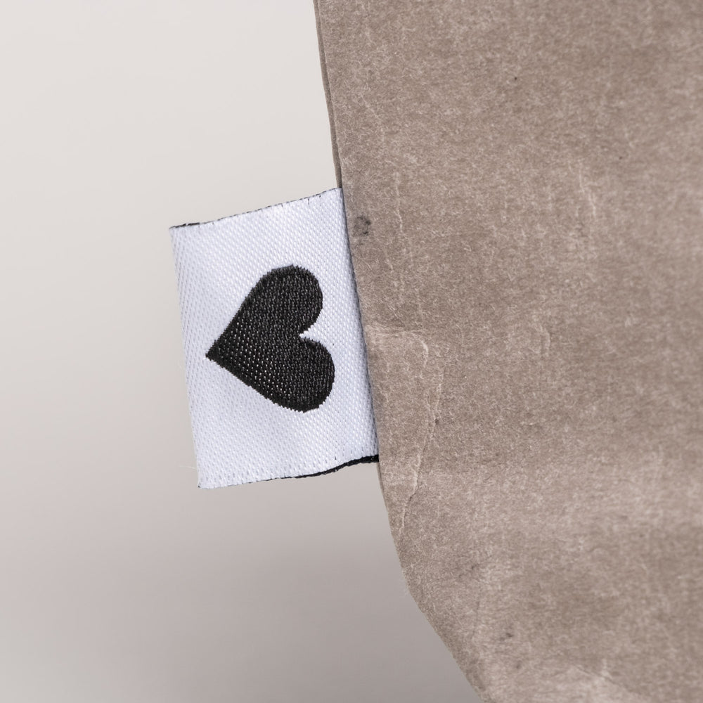 Trousse de toilette cœur gris (VE = 6 pièces)