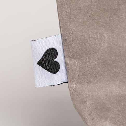 Trousse de toilette cœur gris (VE = 6 pièces)