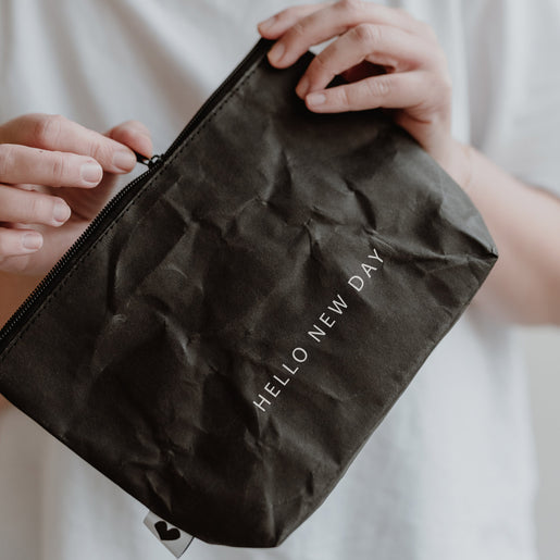 Kosmetiktasche schwarz Hello New Day (VE = 6 Stück)