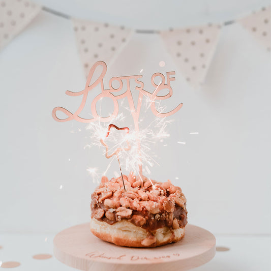 Cake Topper Lots of Love (PU = 8 pieces)