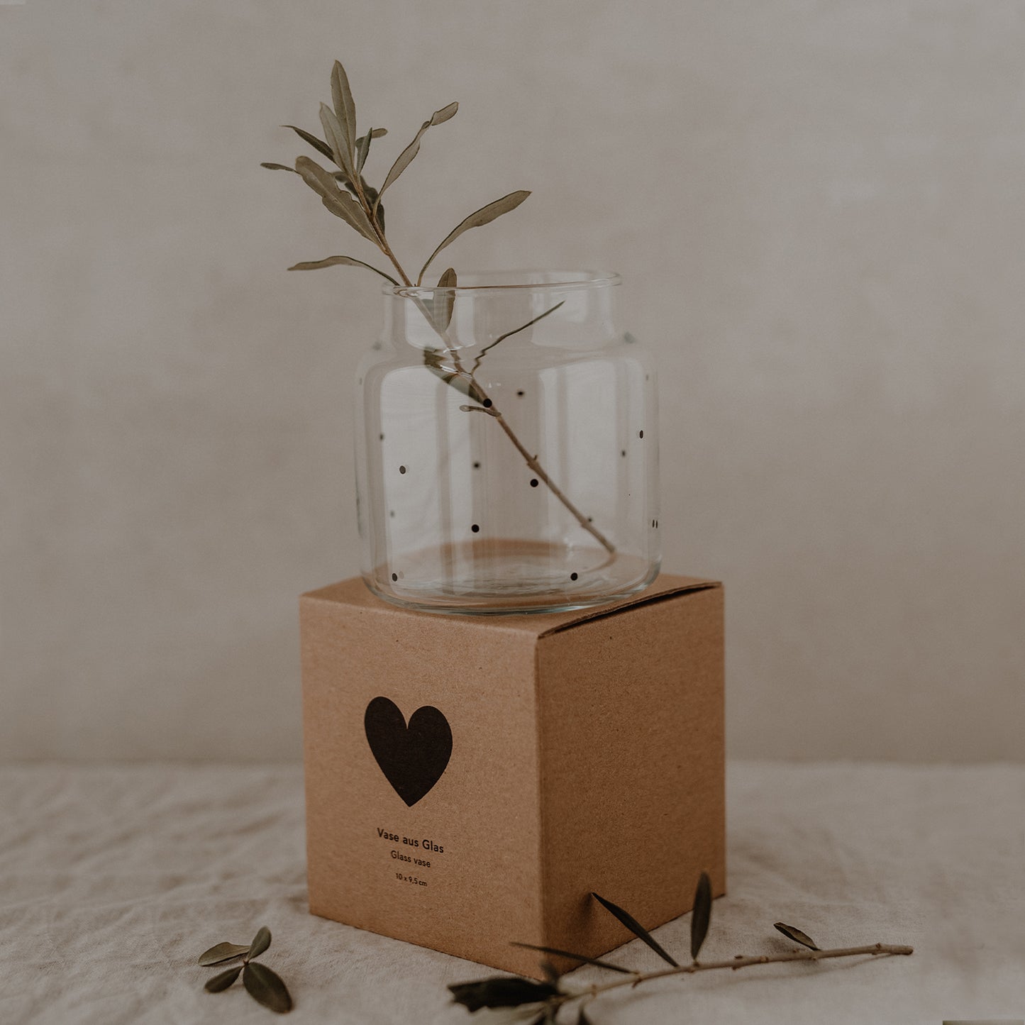 Vase aus Glas mittel Punkte (VE = 6 Stk)