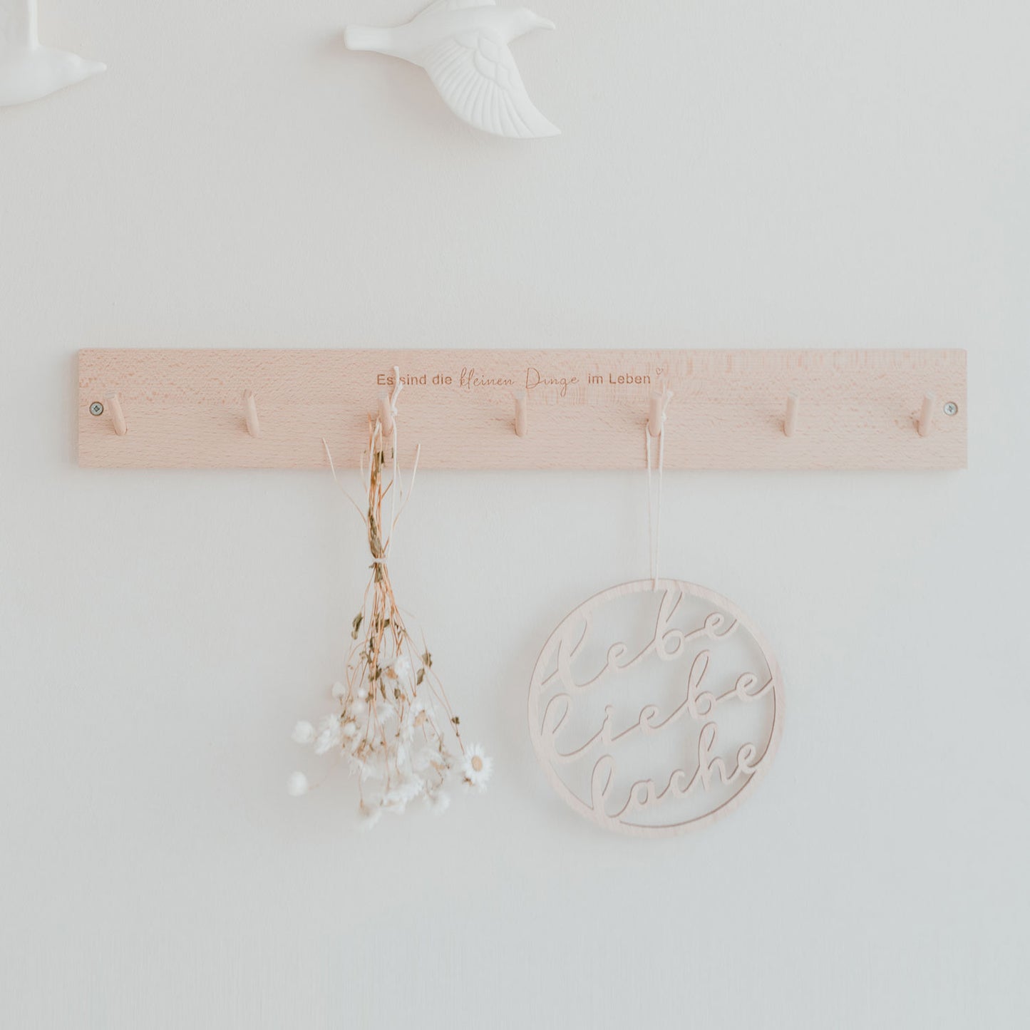 Couronne en bois Lebe Liebe Lache (UE = 8 Pièces)