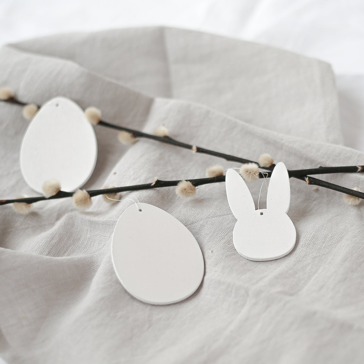 Pendentif en bois blanc d'oeufs en lot de 8 (UE = 8 Pièces)