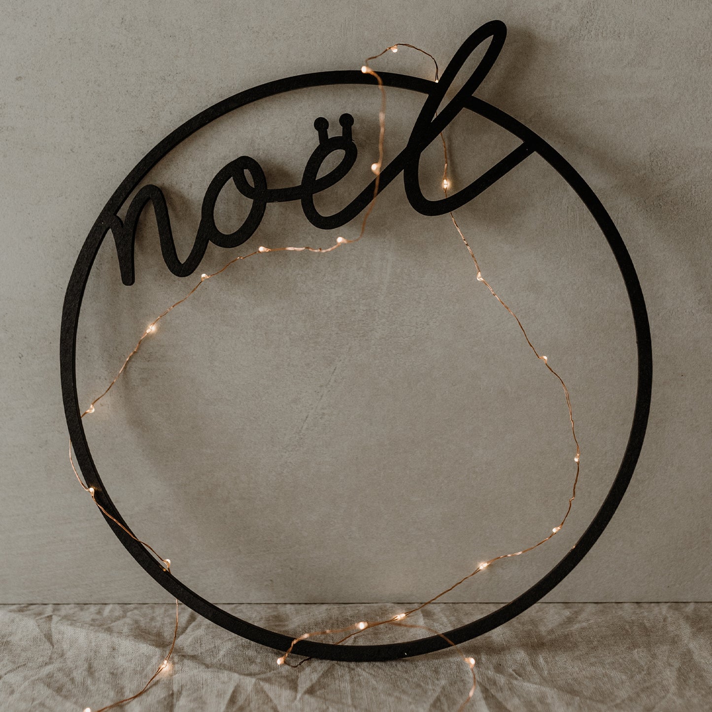 Wooden Wreath Noel (PU = 8 pieces)