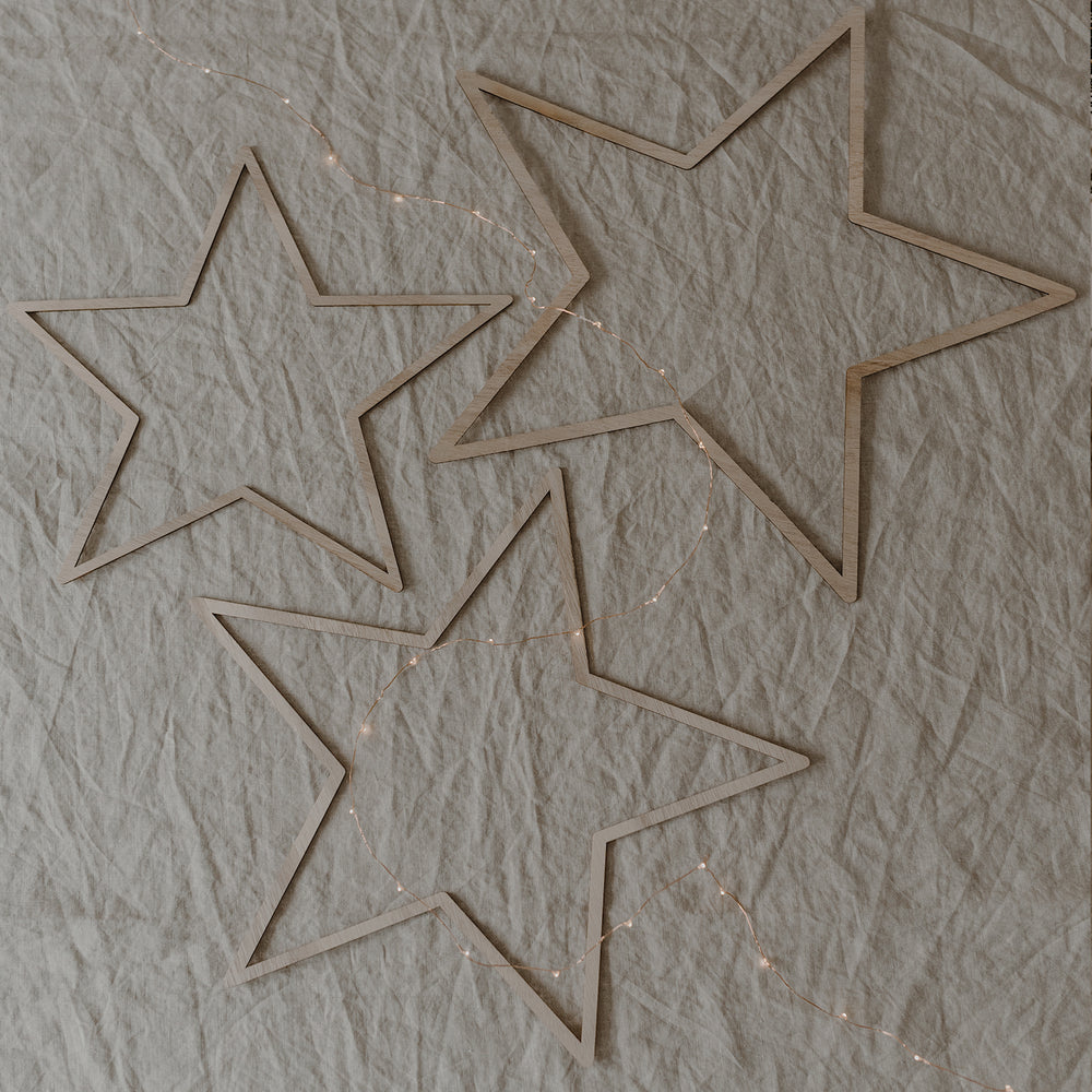 Couronne en bois Étoile Naturelle en lot de 3 (UE= 8 Pièces)