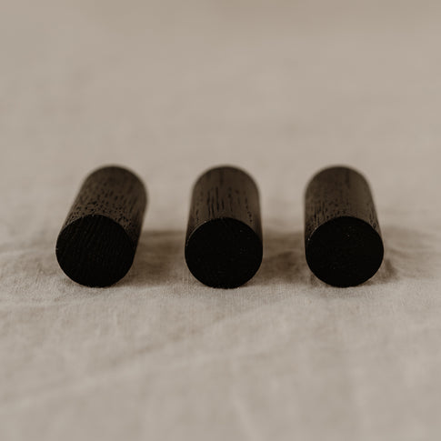 Crochets muraux noirs en lot de 3 (UE = 6 Ensembles)
