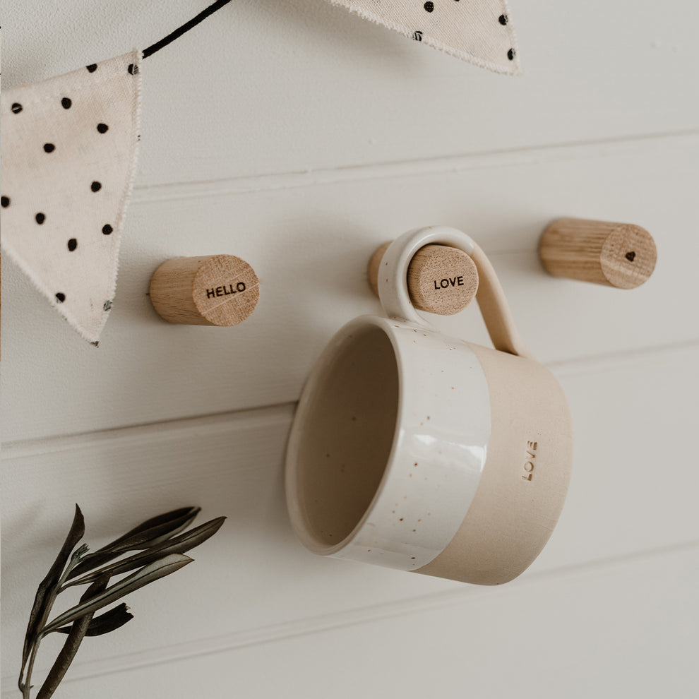 Wall hook Hello Love in a set of 3 (PU = 6 sets)