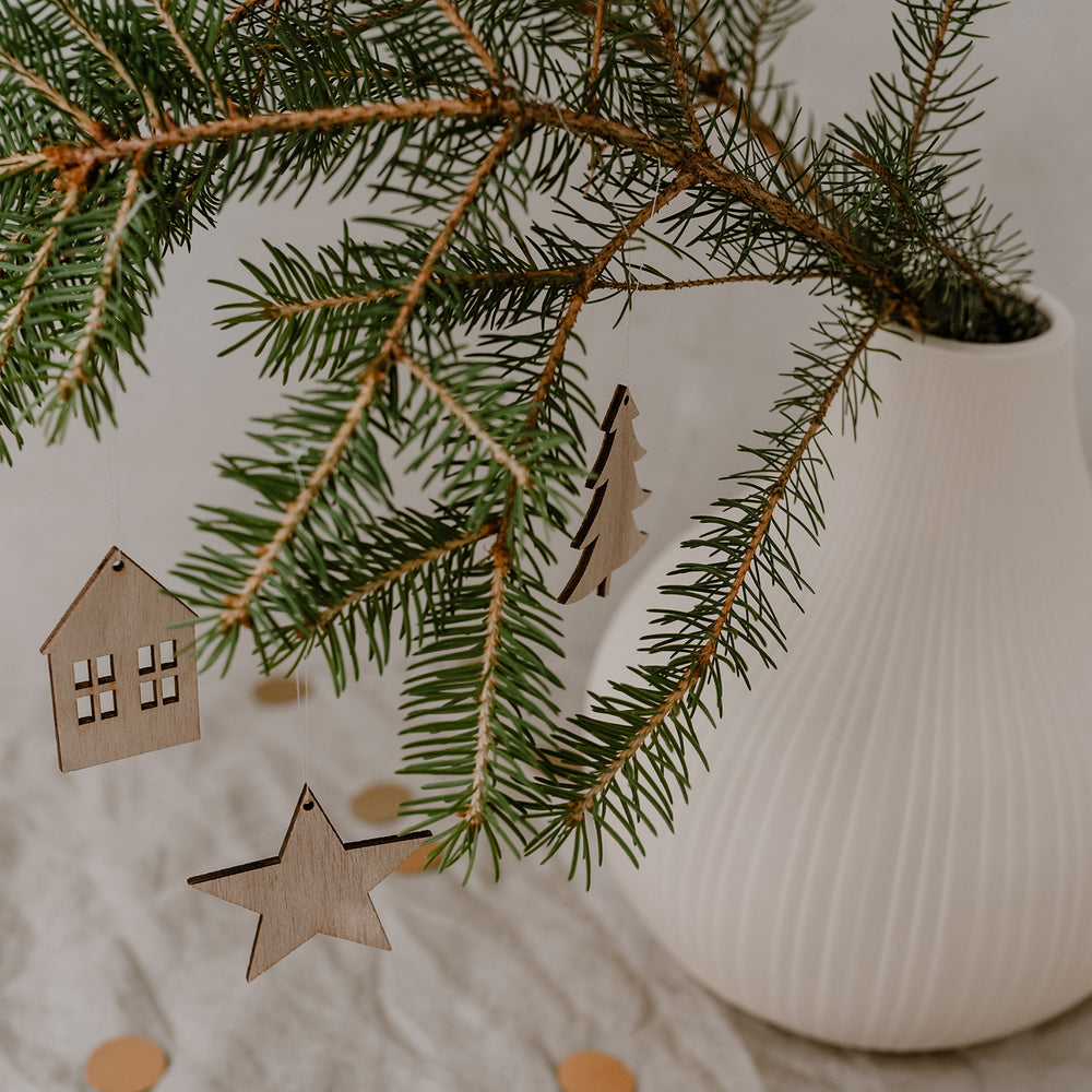 Pendentif en bois de sapin naturel en lot de 8 (UE = 8 Pièces)