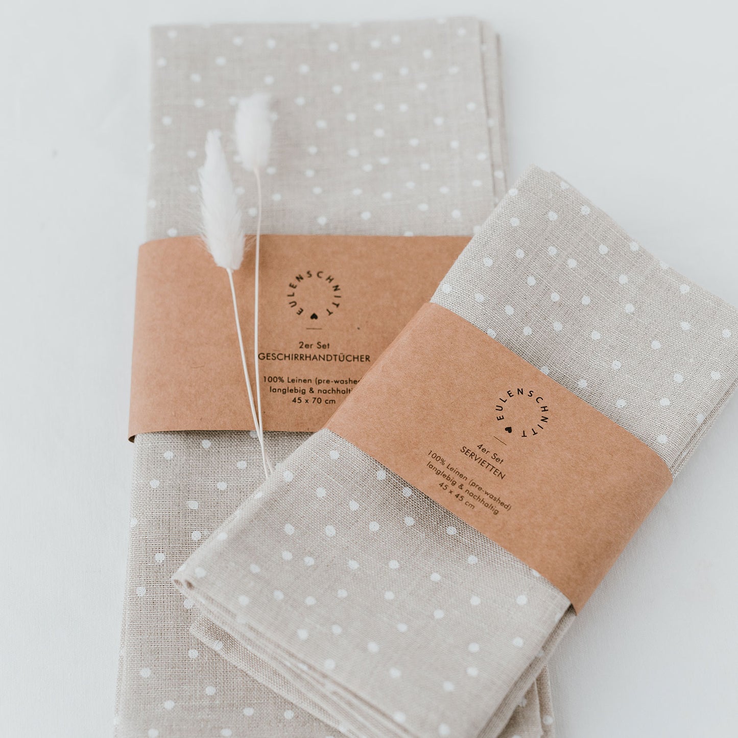 Linen tea towels natural dots in a set of 2 (PU = 5 pieces)