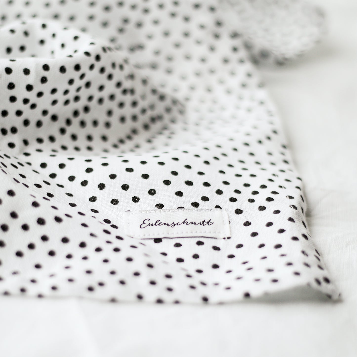 Leinen Tischläufer Punkte 140 x 40 cm (VE = 4 Stk.)