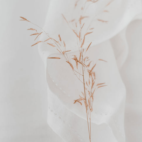 Serviettes en lin blanches en lot de 4 (1 VE = 5 Pièces.)