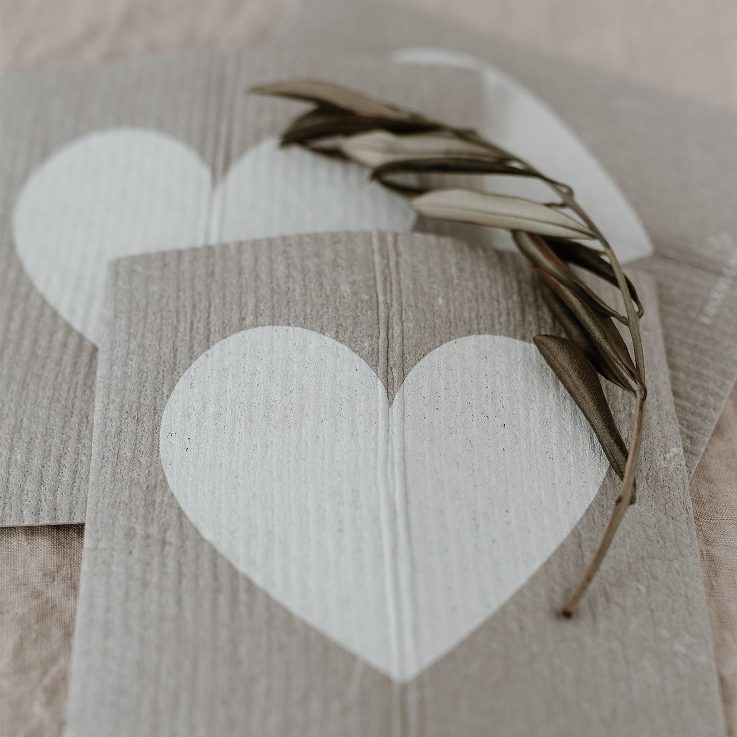 Chiffons éponges Herz gris en lot de 3 (UE = 10 Pièces)