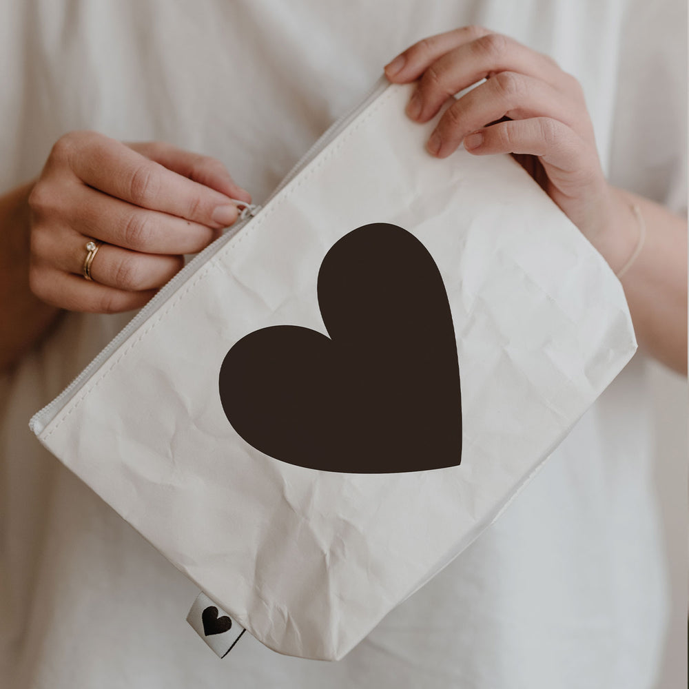 Kosmetiktasche weiß Herz (VE = 6 Stück)